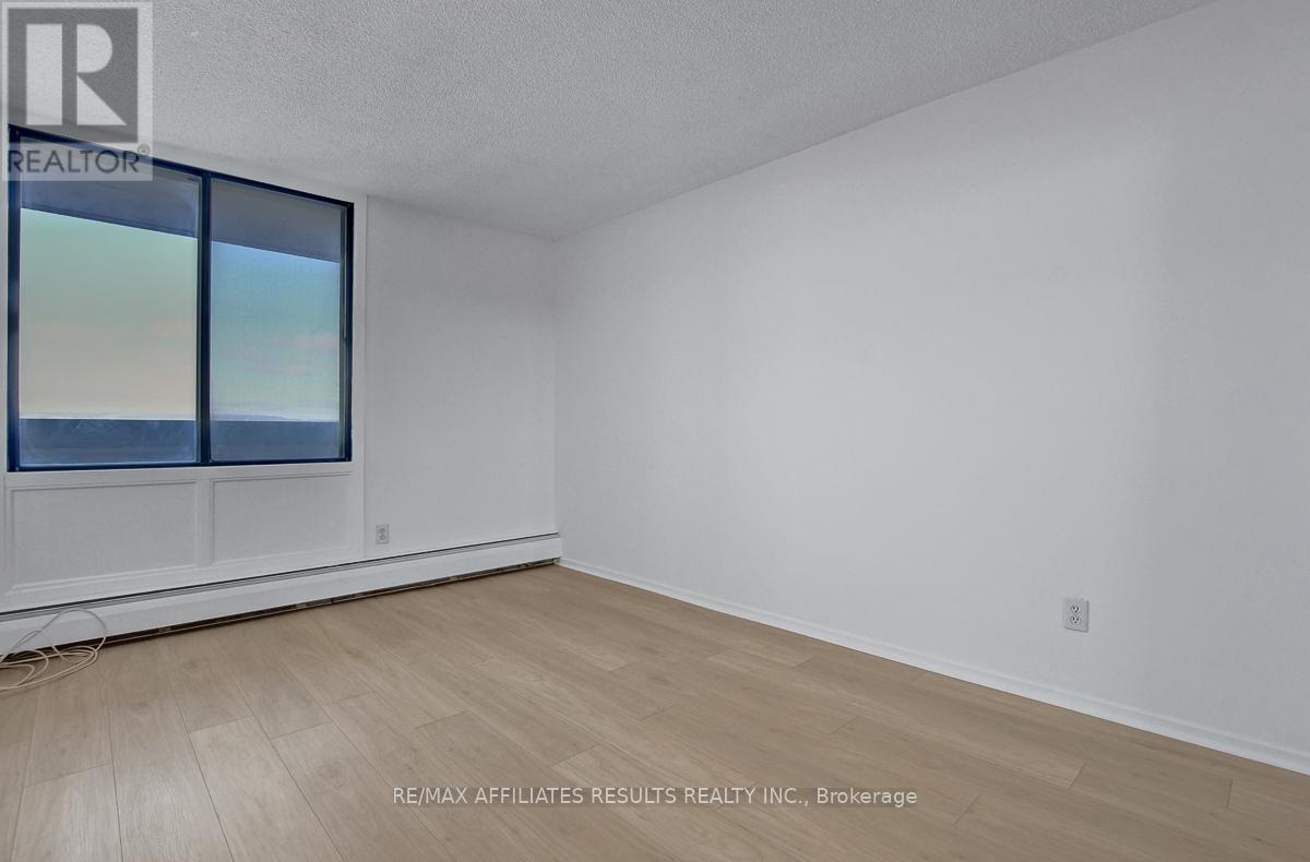 410 - 415 Greenview Avenue, Ottawa, Ontario K2B 8G5 - Photo 25 - X12627930