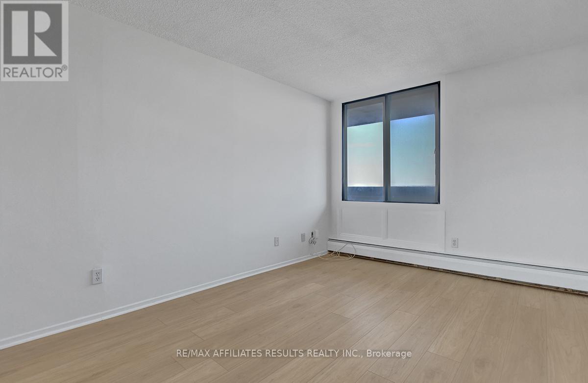 410 - 415 Greenview Avenue, Ottawa, Ontario K2B 8G5 - Photo 28 - X12627930