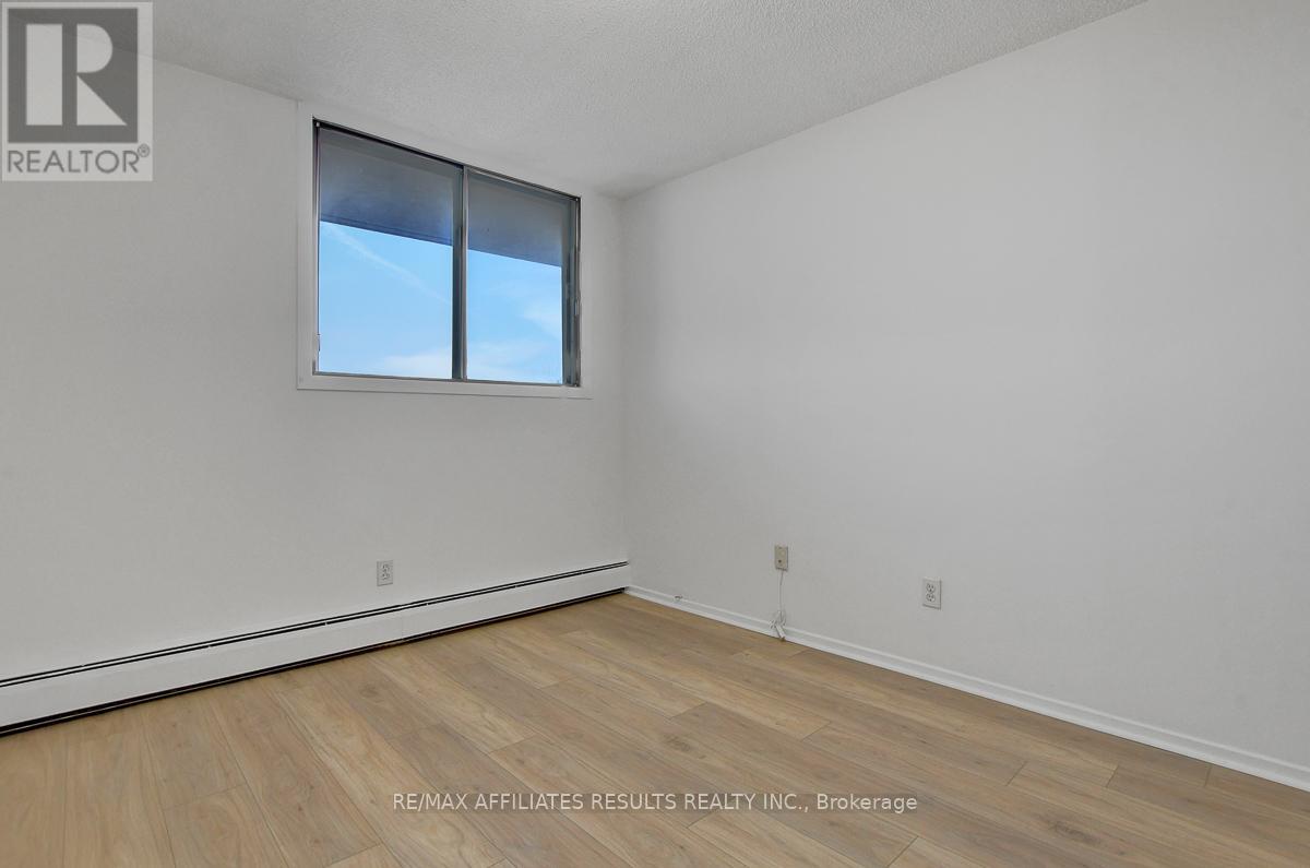 410 - 415 Greenview Avenue, Ottawa, Ontario K2B 8G5 - Photo 32 - X12627930