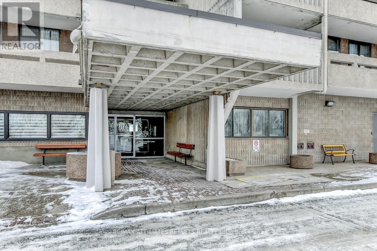 410 - 415 Greenview Avenue, Ottawa, Ontario K2B 8G5 - Photo 5 - X12627930