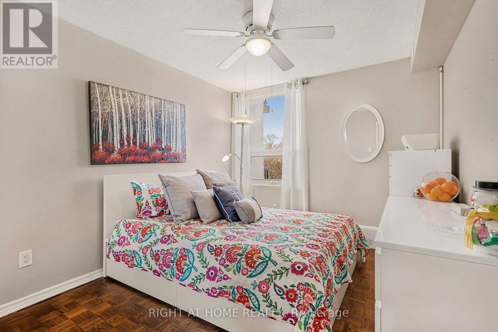 306 - 665 Bathgate Drive, Ottawa, Ontario  K1K 3Y4 - Photo 15 - X12627958