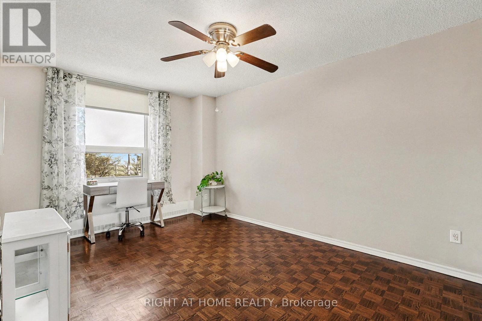 306 - 665 Bathgate Drive, Ottawa, Ontario  K1K 3Y4 - Photo 17 - X12627958