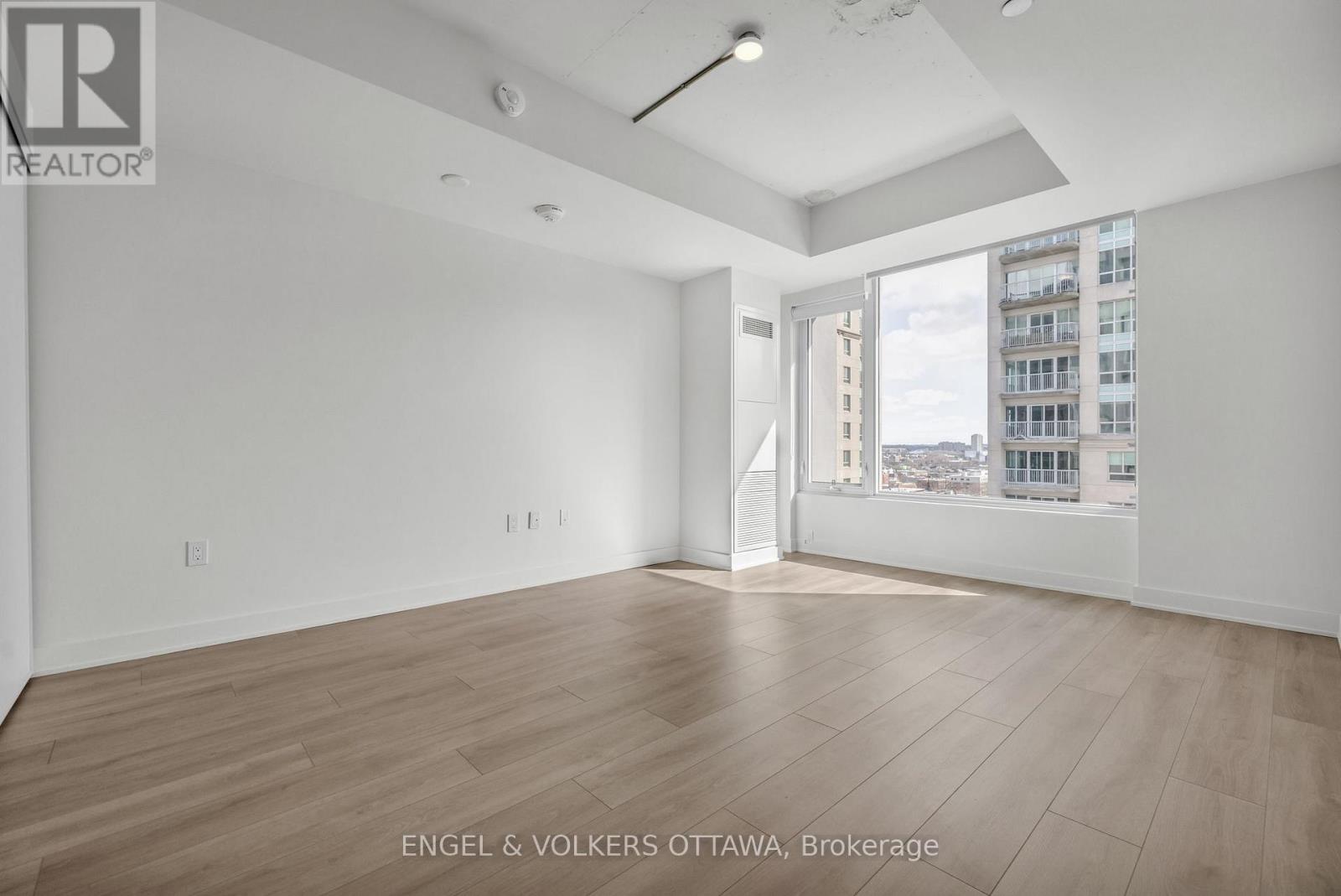 2306 - 199 Rideau Street, Ottawa, Ontario K1N 0E9 - Photo 4 - X12628000