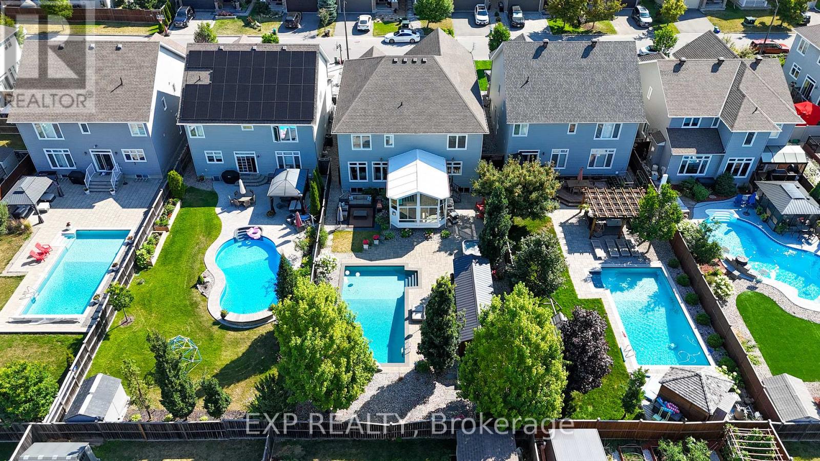 327 Dunlin Ridge, Ottawa, Ontario  K2J 0E3 - Photo 2 - X12628062