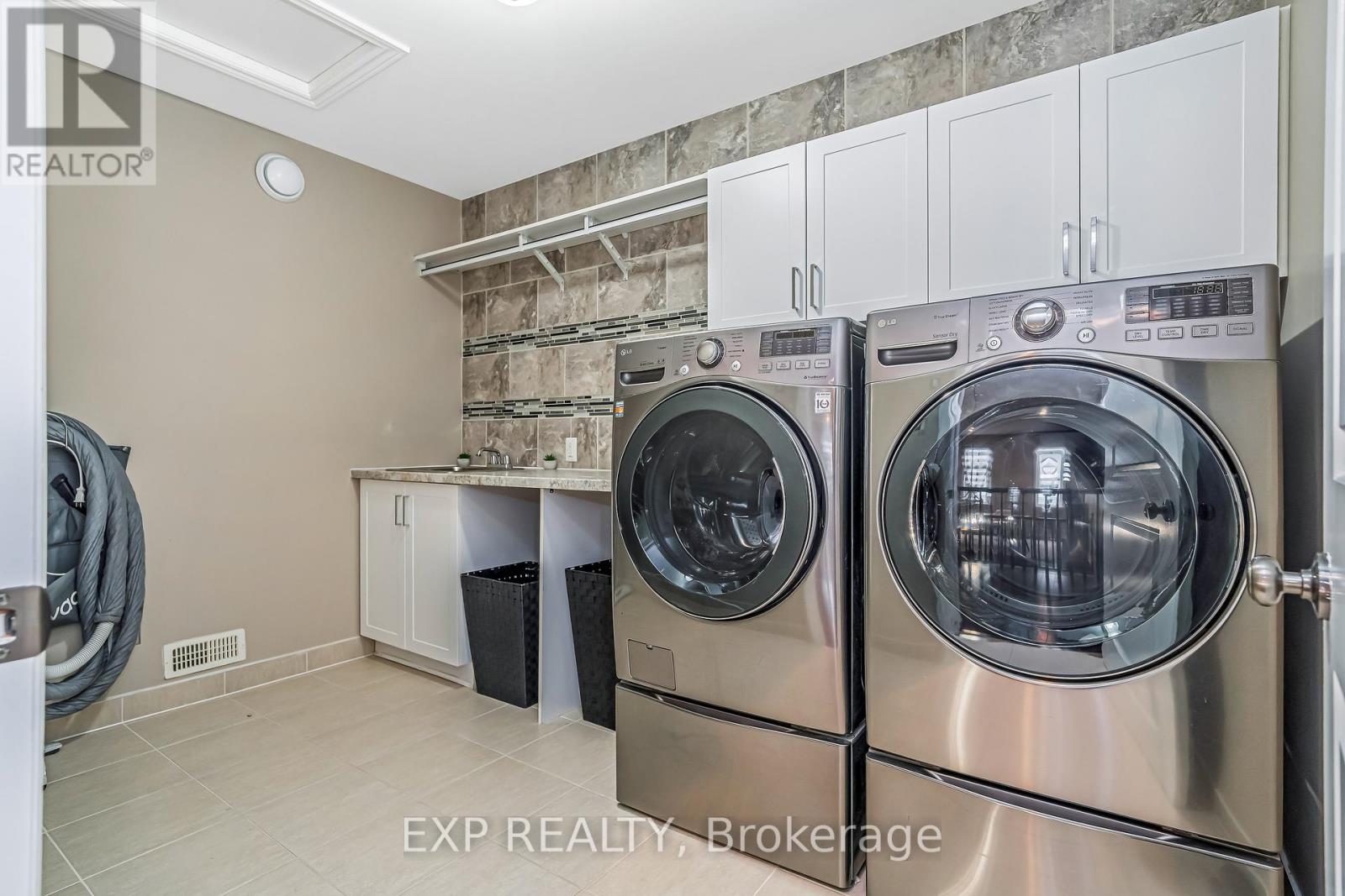 327 Dunlin Ridge, Ottawa, Ontario  K2J 0E3 - Photo 37 - X12628062