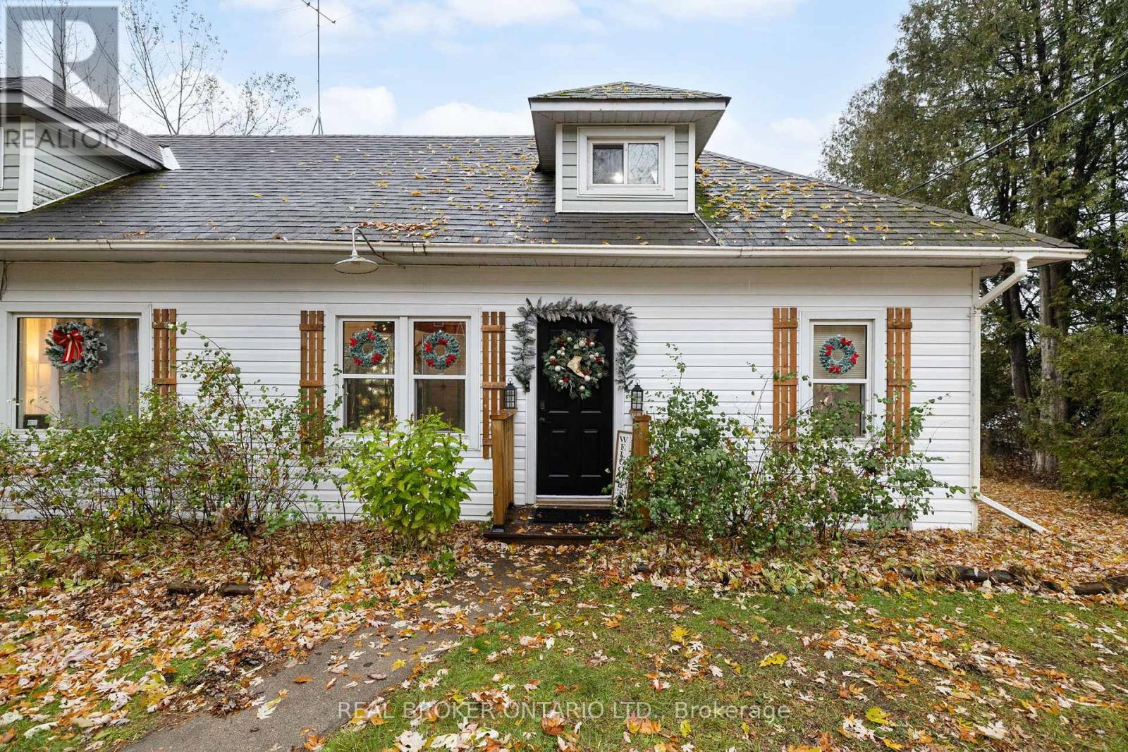 66 Bridge Street, Addington Highlands, Ontario  K0H 1L0 - Photo 2 - X12628064