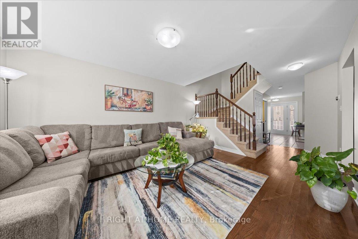 225 Mica Crescent, Clarence-Rockland, Ontario  K4K 0E3 - Photo 6 - X12628084