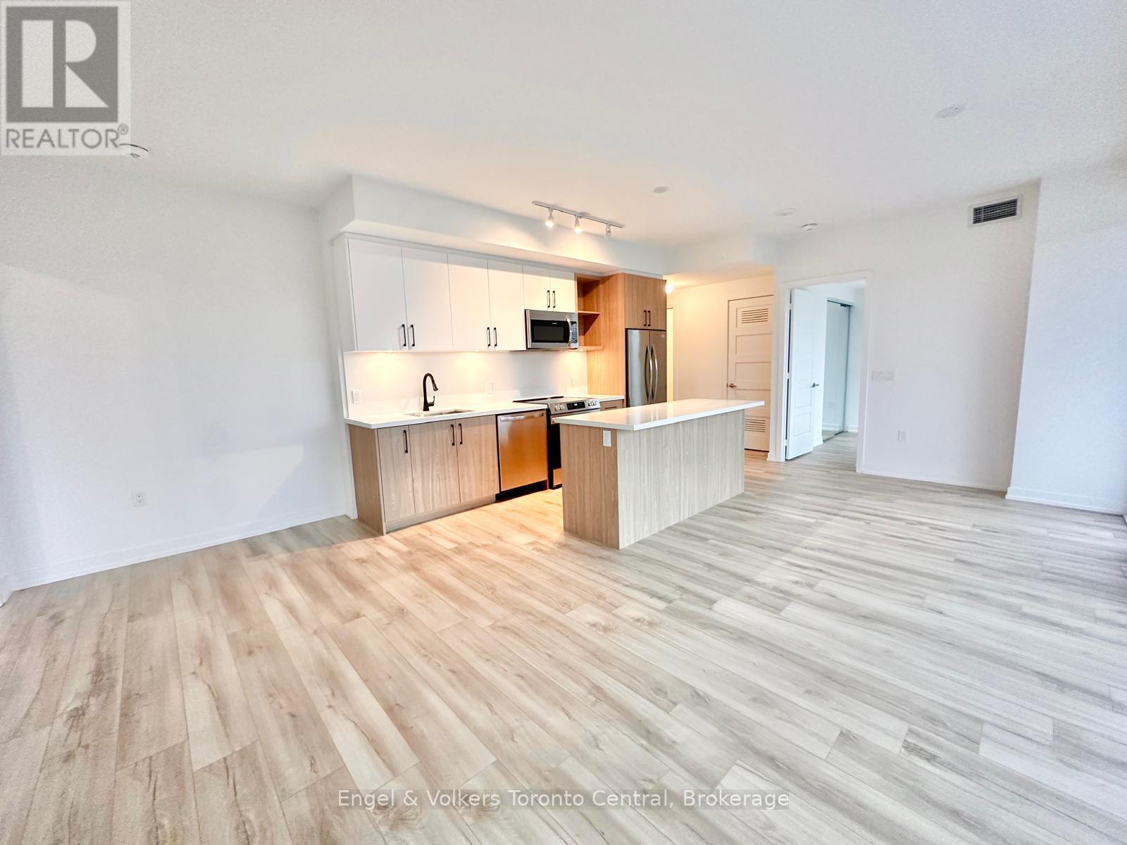 515 - 333 Sunseeker Avenue, Innisfil, Ontario L9S 0R6 - Photo 13 - N12628086