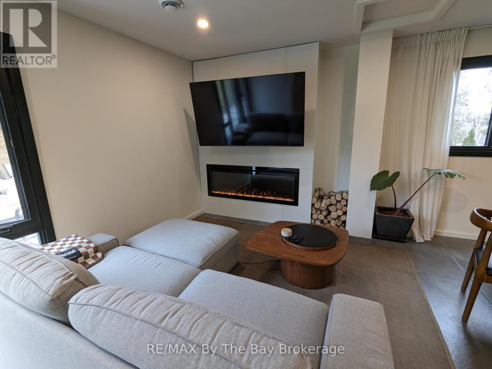 117 Glenlake Boulevard, Collingwood, Ontario  L9Y 3Z1 - Photo 2 - S12627968