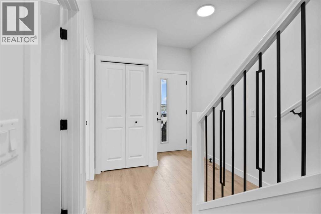 175 Belvedere Crescent Se, Calgary, Alberta  T2A 7Y5 - Photo 2 - A2243908