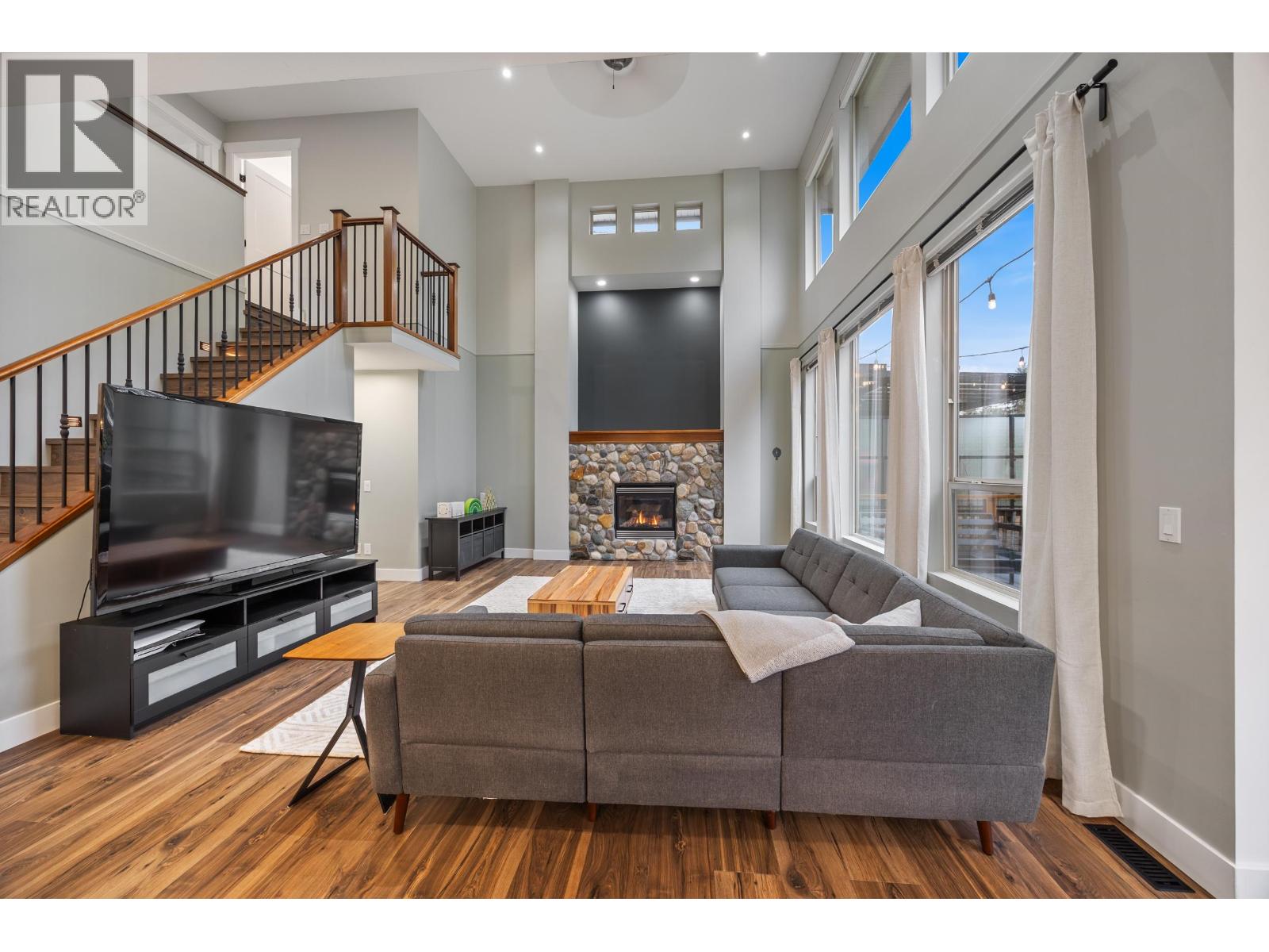 24440 Mcclure Drive, Maple Ridge, British Columbia  V2W 2E9 - Photo 7 - R3073446