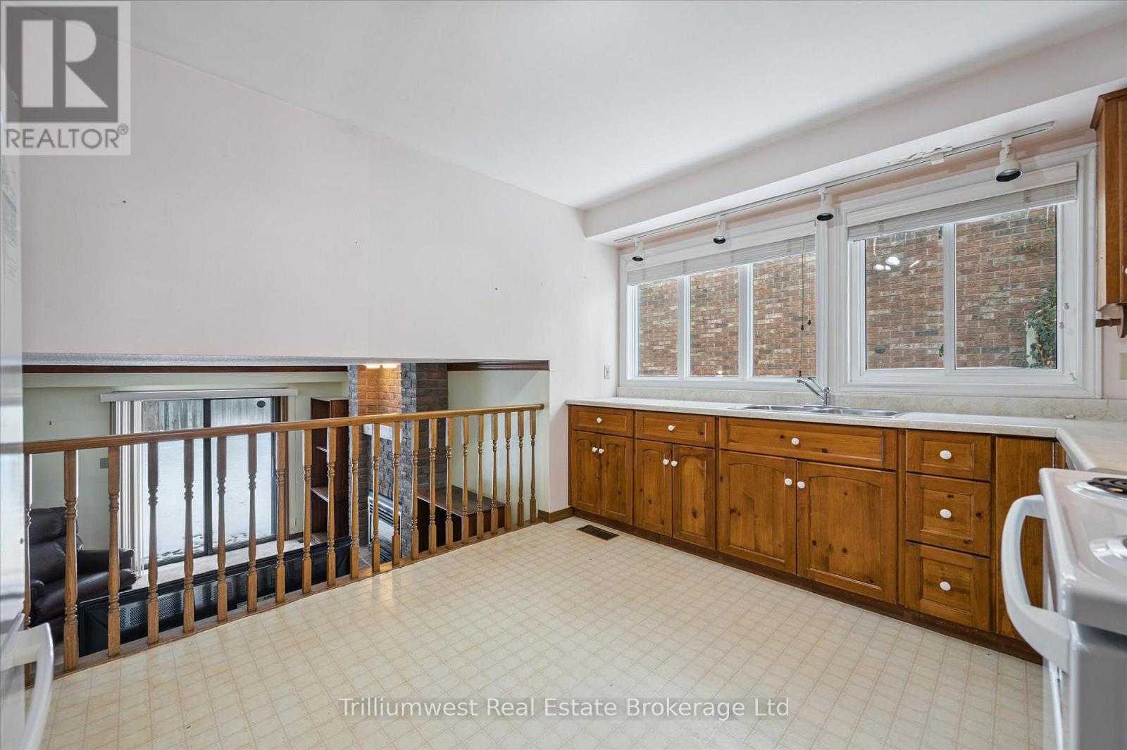 53 Wimbledon Road, Guelph, Ontario  N1H 7R6 - Photo 14 - X12627874