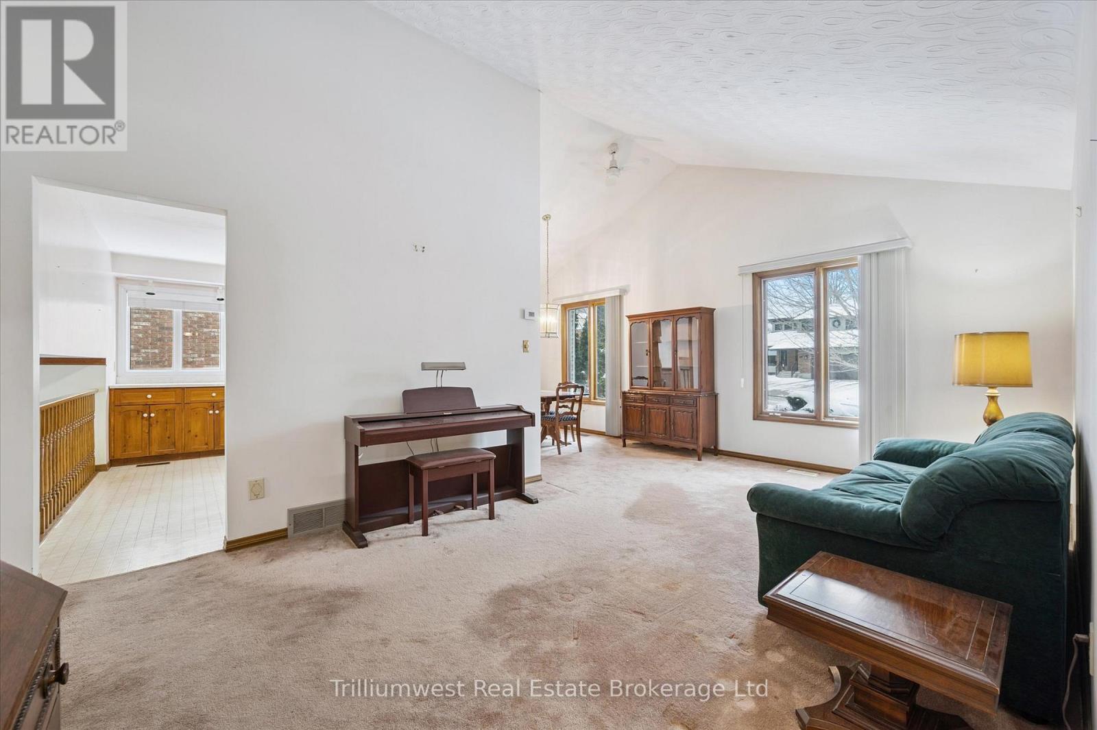 53 Wimbledon Road, Guelph, Ontario  N1H 7R6 - Photo 8 - X12627874