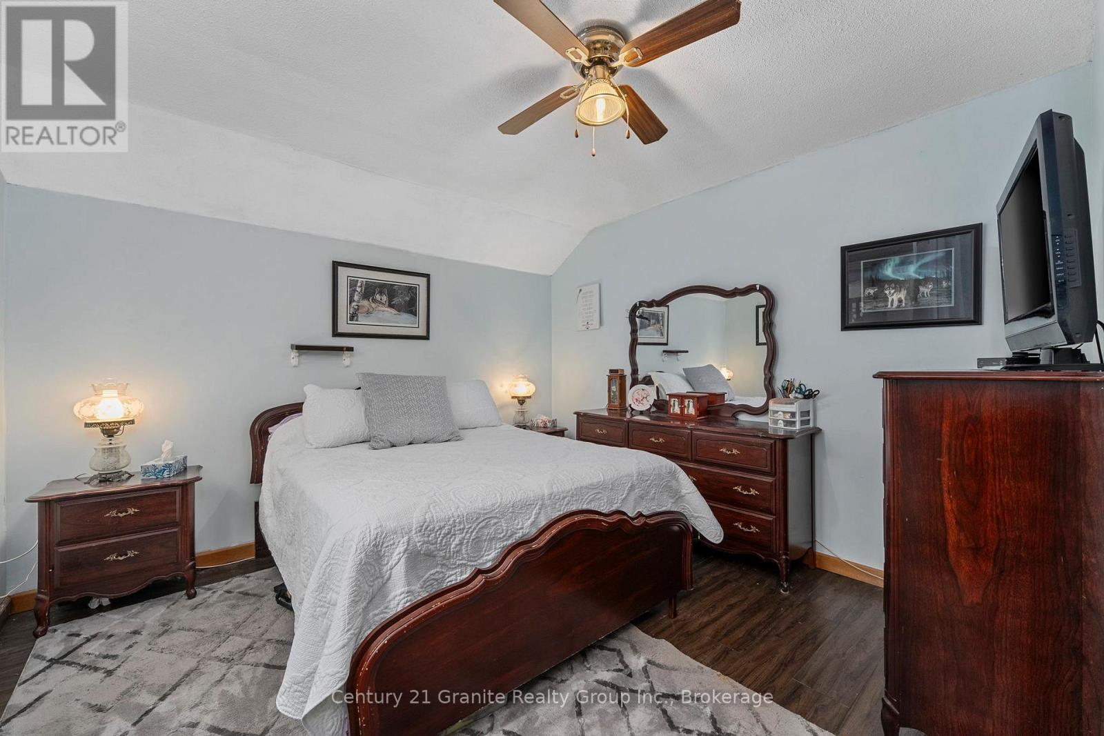 27 Sunnyside Street, Dysart Et Al, Ontario  K0M 1S0 - Photo 14 - X12628028