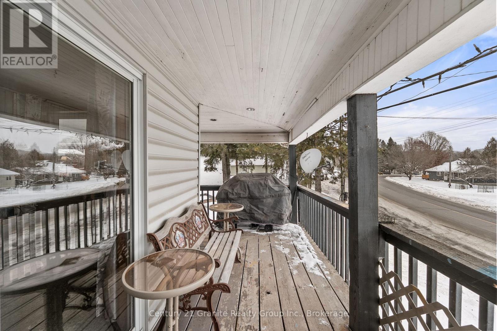 27 Sunnyside Street, Dysart Et Al, Ontario  K0M 1S0 - Photo 27 - X12628028