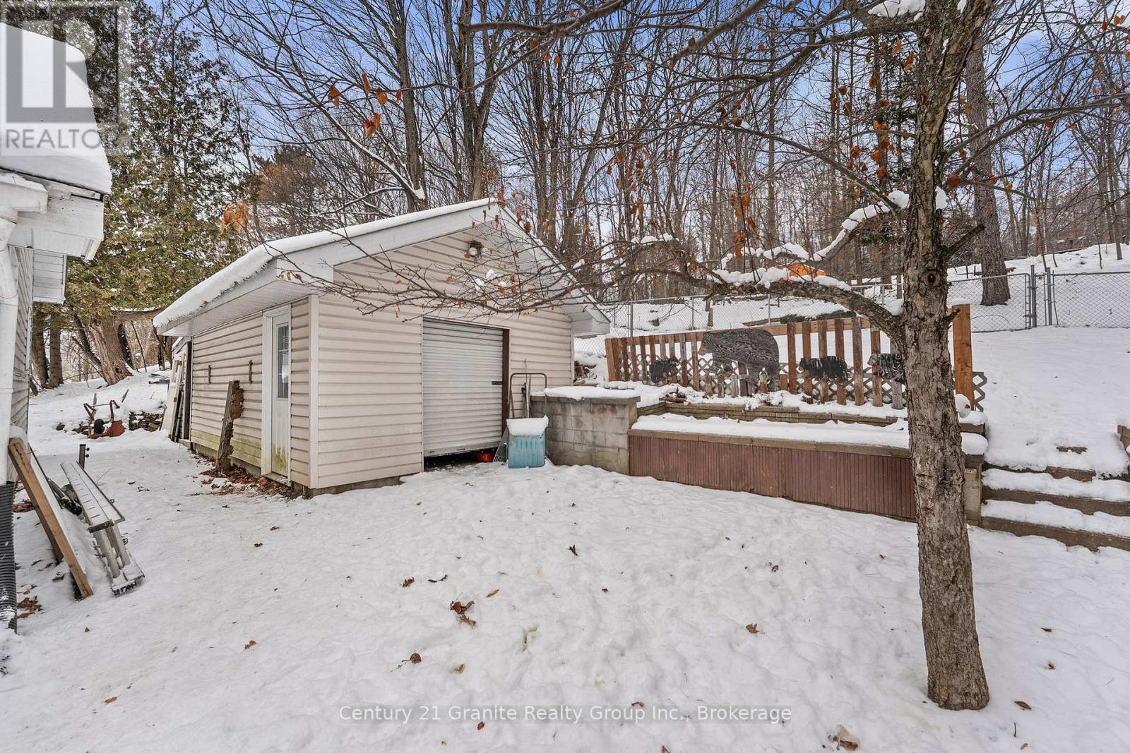 27 Sunnyside Street, Dysart Et Al, Ontario  K0M 1S0 - Photo 29 - X12628028