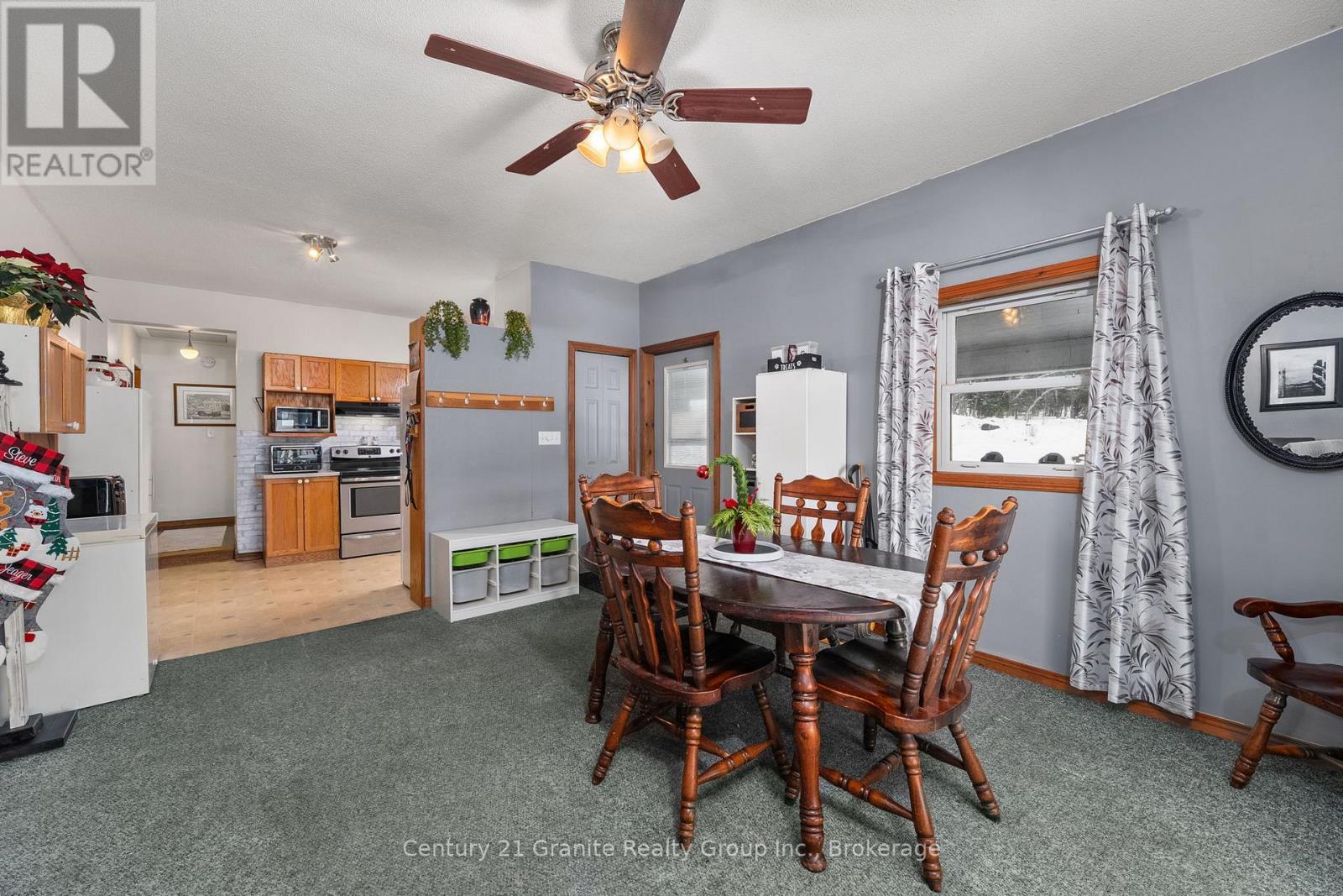 27 Sunnyside Street, Dysart Et Al, Ontario  K0M 1S0 - Photo 7 - X12628028