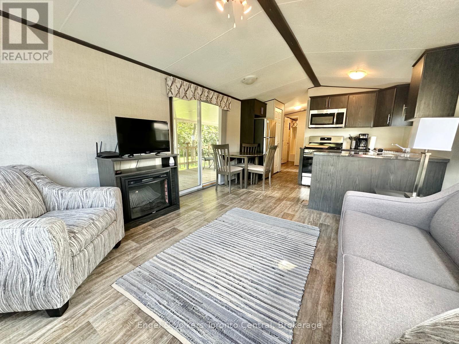 B8 - 7489 Sideroad 5 E, Wellington North, Ontario N0G 2L0 - Photo 10 - X12628076