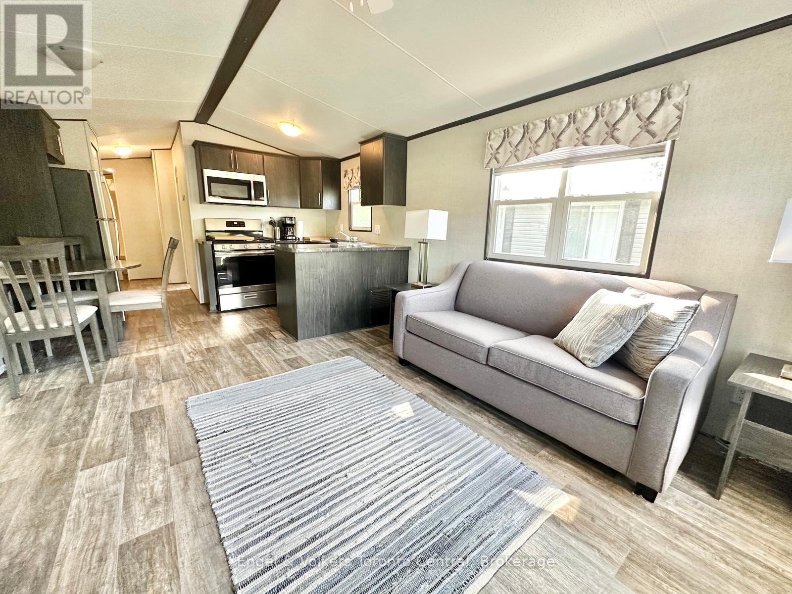 B8 - 7489 Sideroad 5 E, Wellington North, Ontario N0G 2L0 - Photo 11 - X12628076