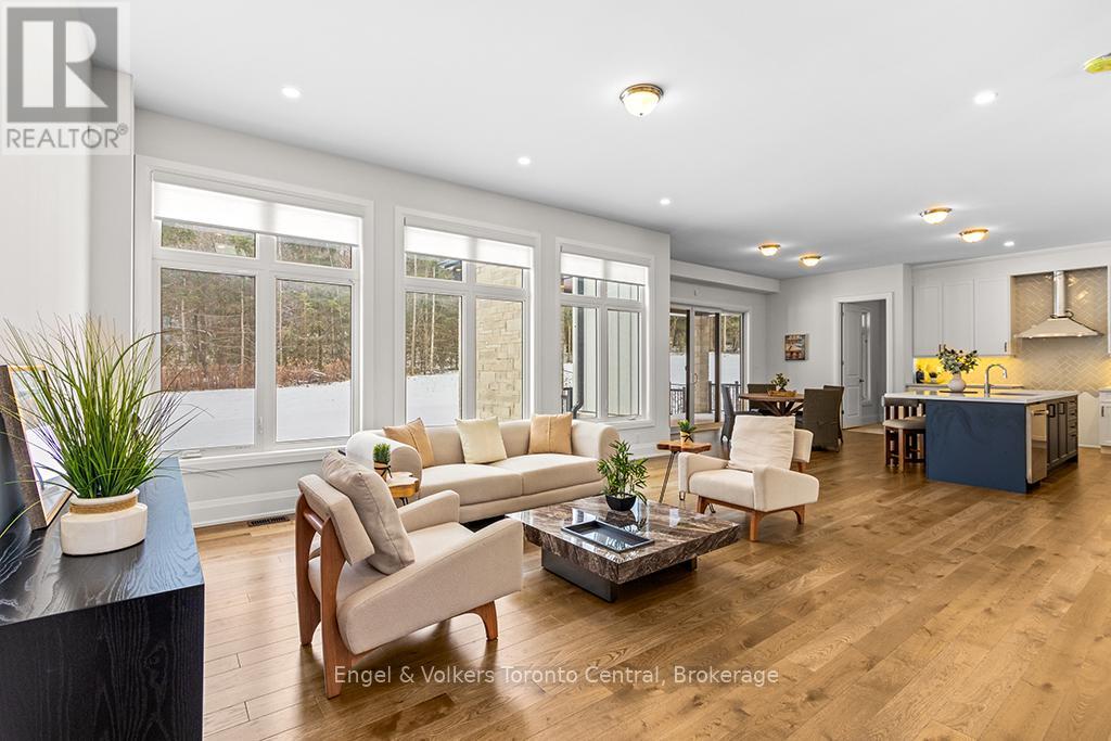 110 Dorothy Drive, Blue Mountains, Ontario N0H 2P0 - Photo 7 - X12628088