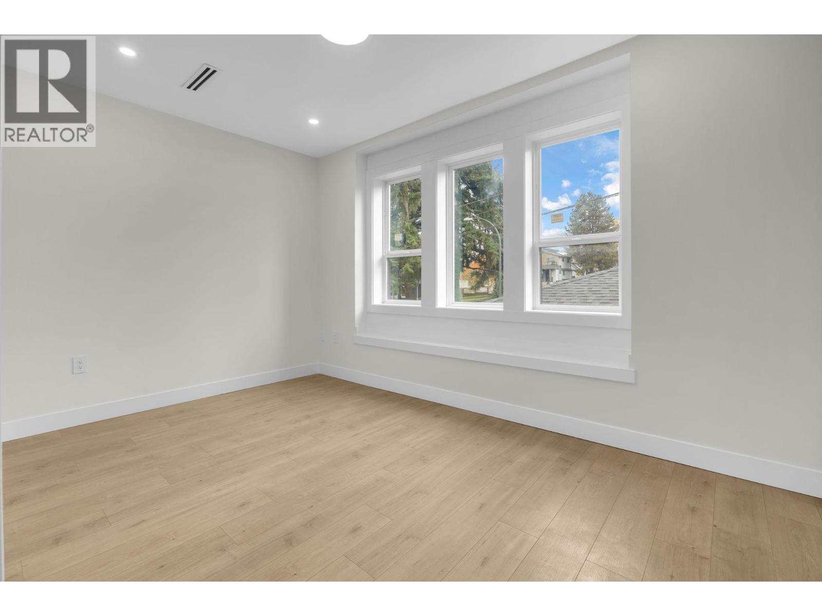 4325 Kamloops Street, Vancouver, British Columbia  V5R 1M8 - Photo 13 - R3073234