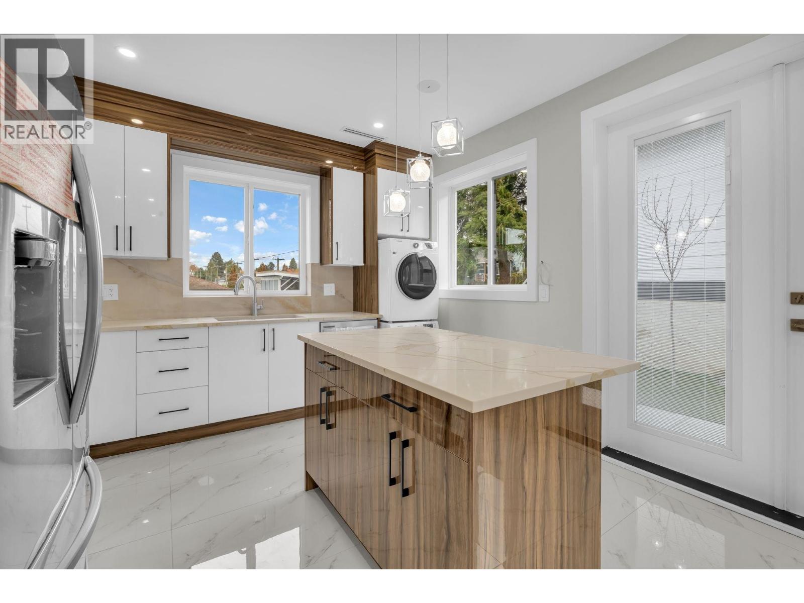 4325 Kamloops Street, Vancouver, British Columbia  V5R 1M8 - Photo 8 - R3073234