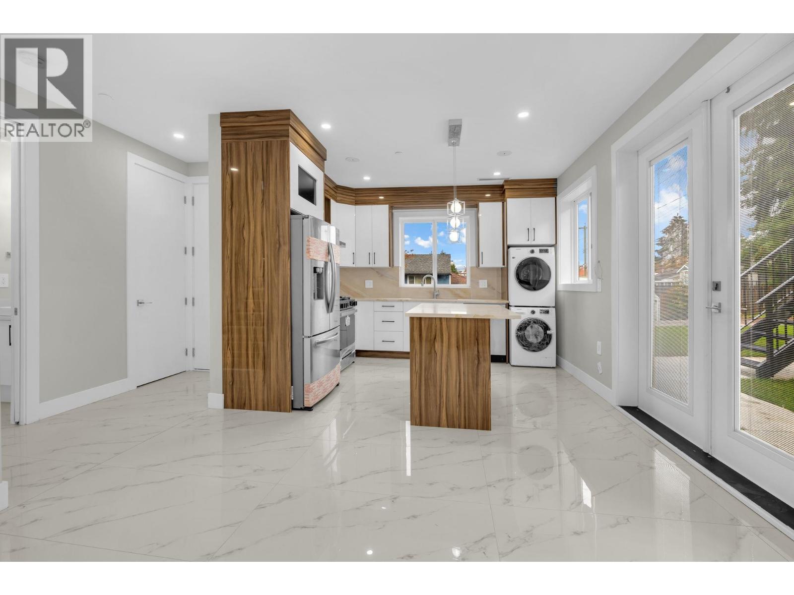 4325 Kamloops Street, Vancouver, British Columbia  V5R 1M8 - Photo 7 - R3073234