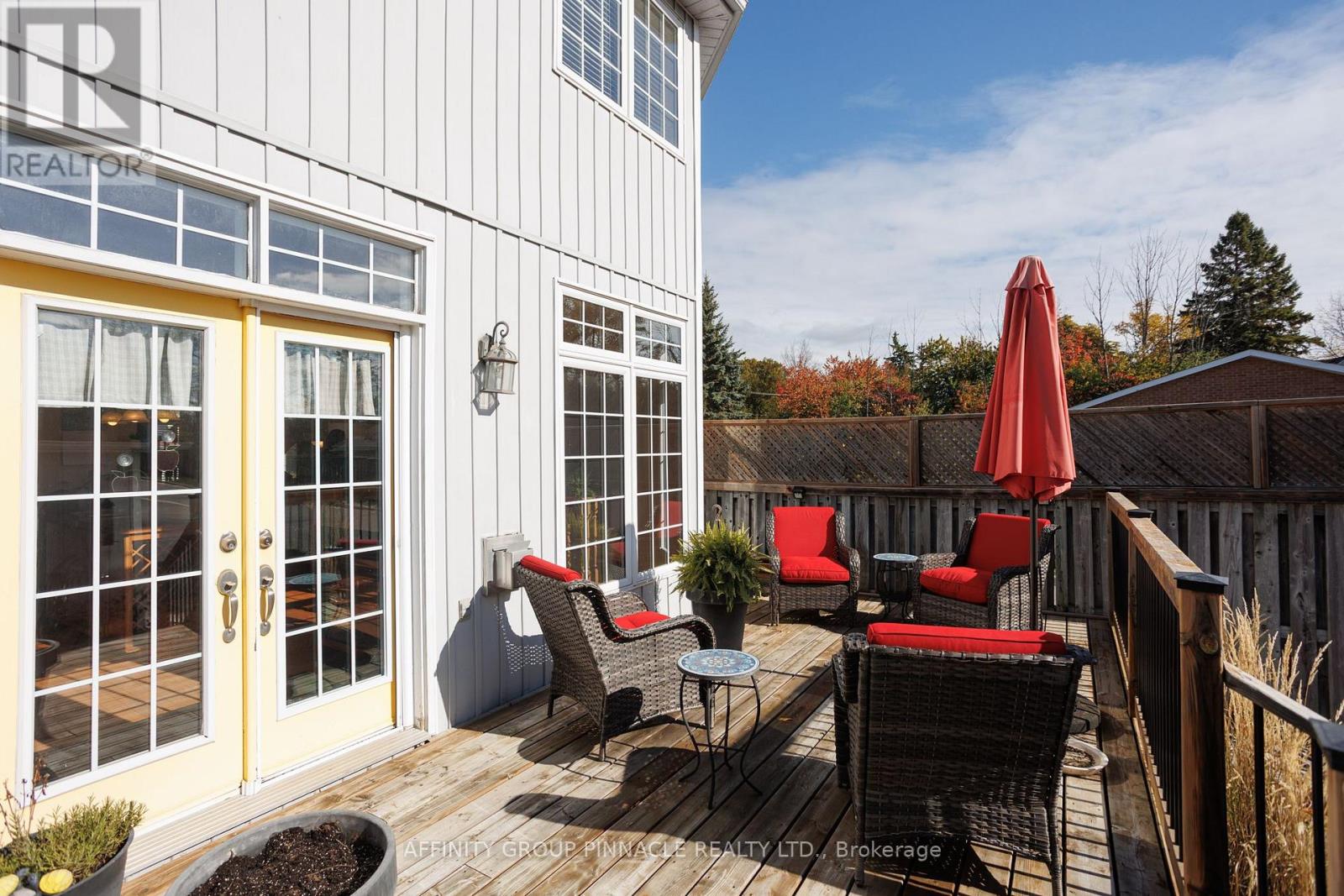 983 Lake Drive E, Georgina, Ontario  L0E 1L0 - Photo 6 - N12473446