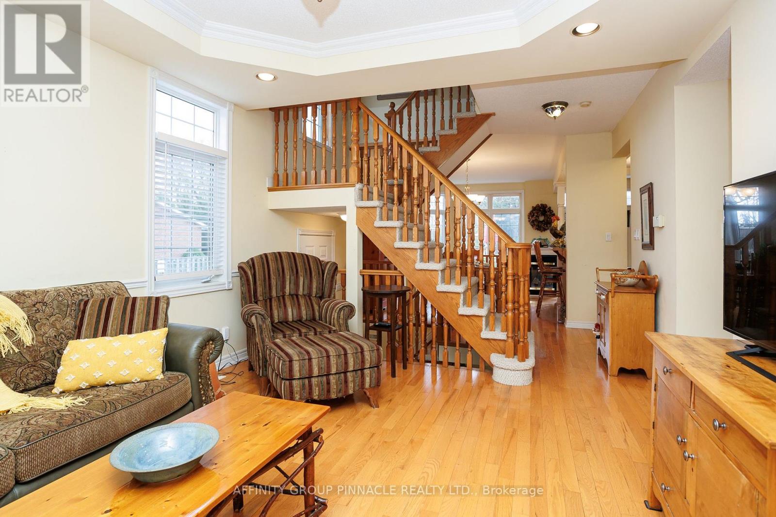 983 Lake Drive E, Georgina, Ontario  L0E 1L0 - Photo 9 - N12473446