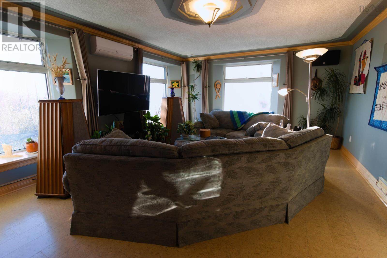 516 Burgess Mountain Road, Woodville, Nova Scotia  B0P 1G0 - Photo 25 - 202528486