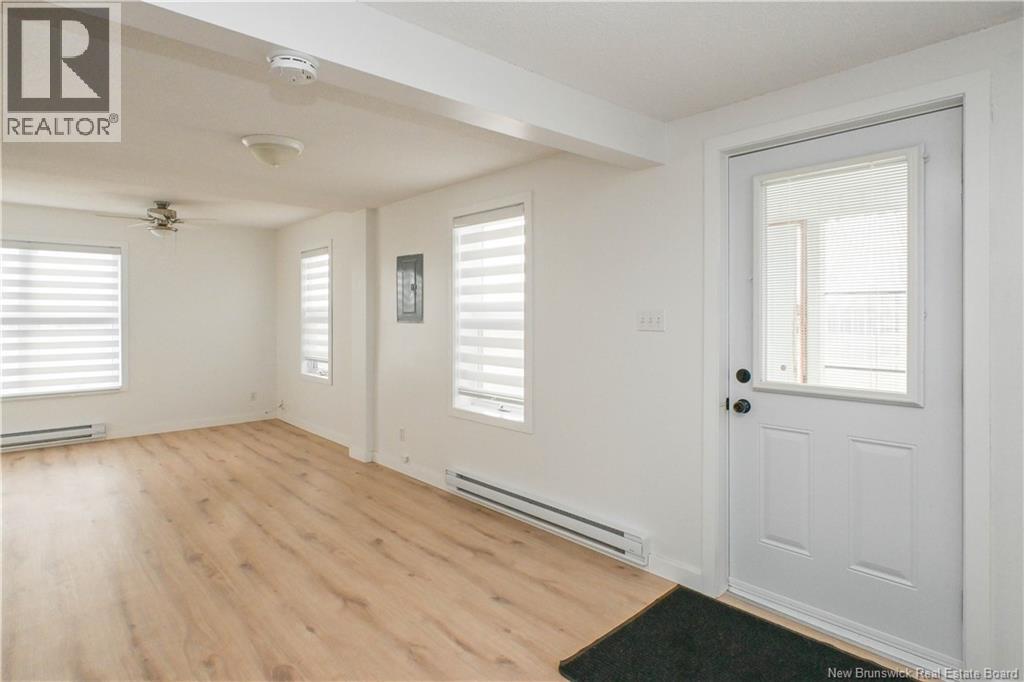 223 Boul St-Pierre E. Boulevard, Caraquet, New Brunswick  E1W 1B1 - Photo 12 - NB131114