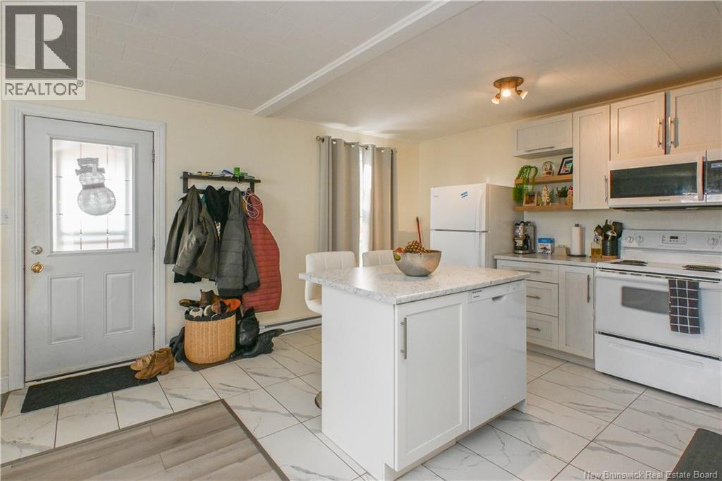 223 Boul St-Pierre E. Boulevard, Caraquet, New Brunswick  E1W 1B1 - Photo 27 - NB131114