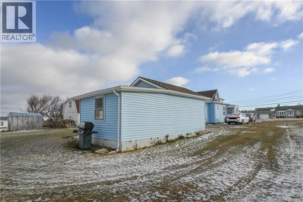 223 Boul St-Pierre E. Boulevard, Caraquet, New Brunswick  E1W 1B1 - Photo 6 - NB131114