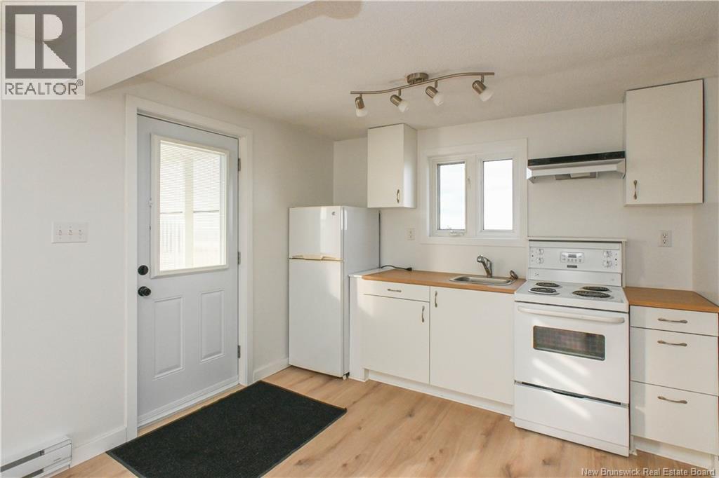 223 Boul St-Pierre E. Boulevard, Caraquet, New Brunswick  E1W 1B1 - Photo 11 - NB131114