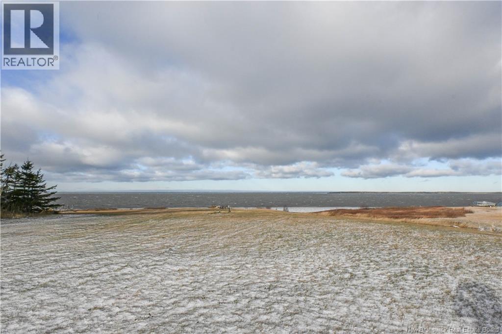 223 Boul St-Pierre E. Boulevard, Caraquet, New Brunswick  E1W 1B1 - Photo 10 - NB131114