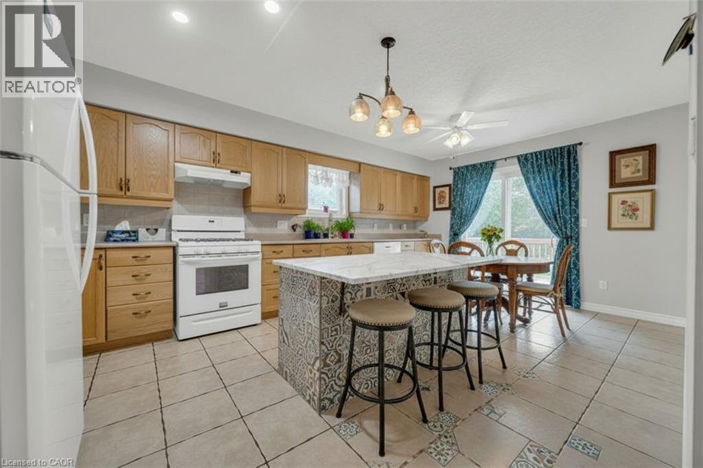 114 Glencliffe Court, Kitchener, Ontario  N2B 3X1 - Photo 9 - 40793533