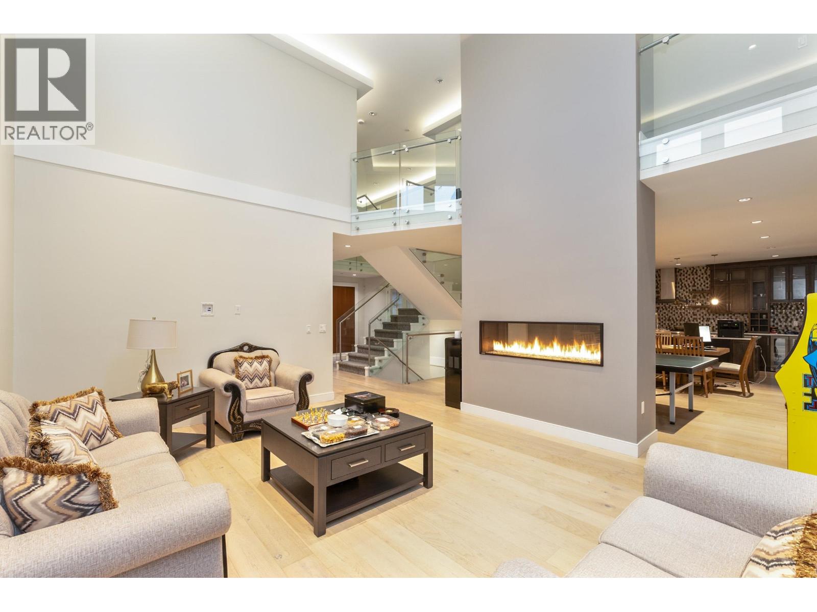 23376 124th Avenue, Maple Ridge, British Columbia V2X 4K4 - Photo 5 - R3071846