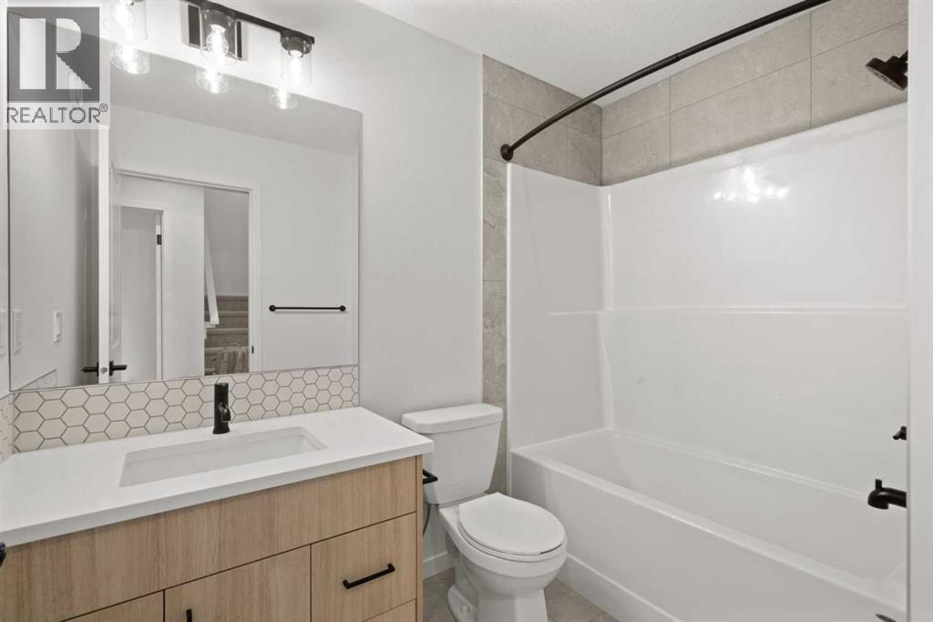 76 Lucas Common Nw, Calgary, Alberta  T3P 2B4 - Photo 30 - A2271463