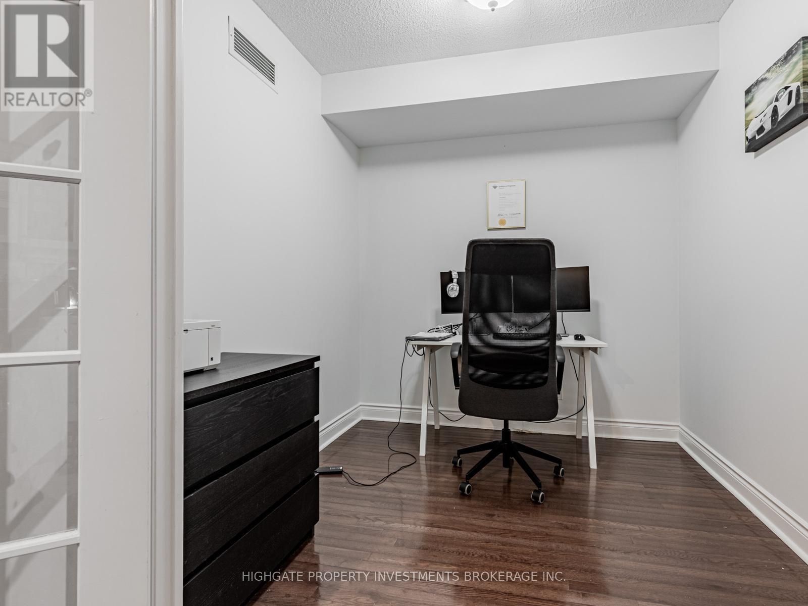 705 - 10 Delisle Avenue, Toronto, Ontario  M4V 3C6 - Photo 20 - C12627848