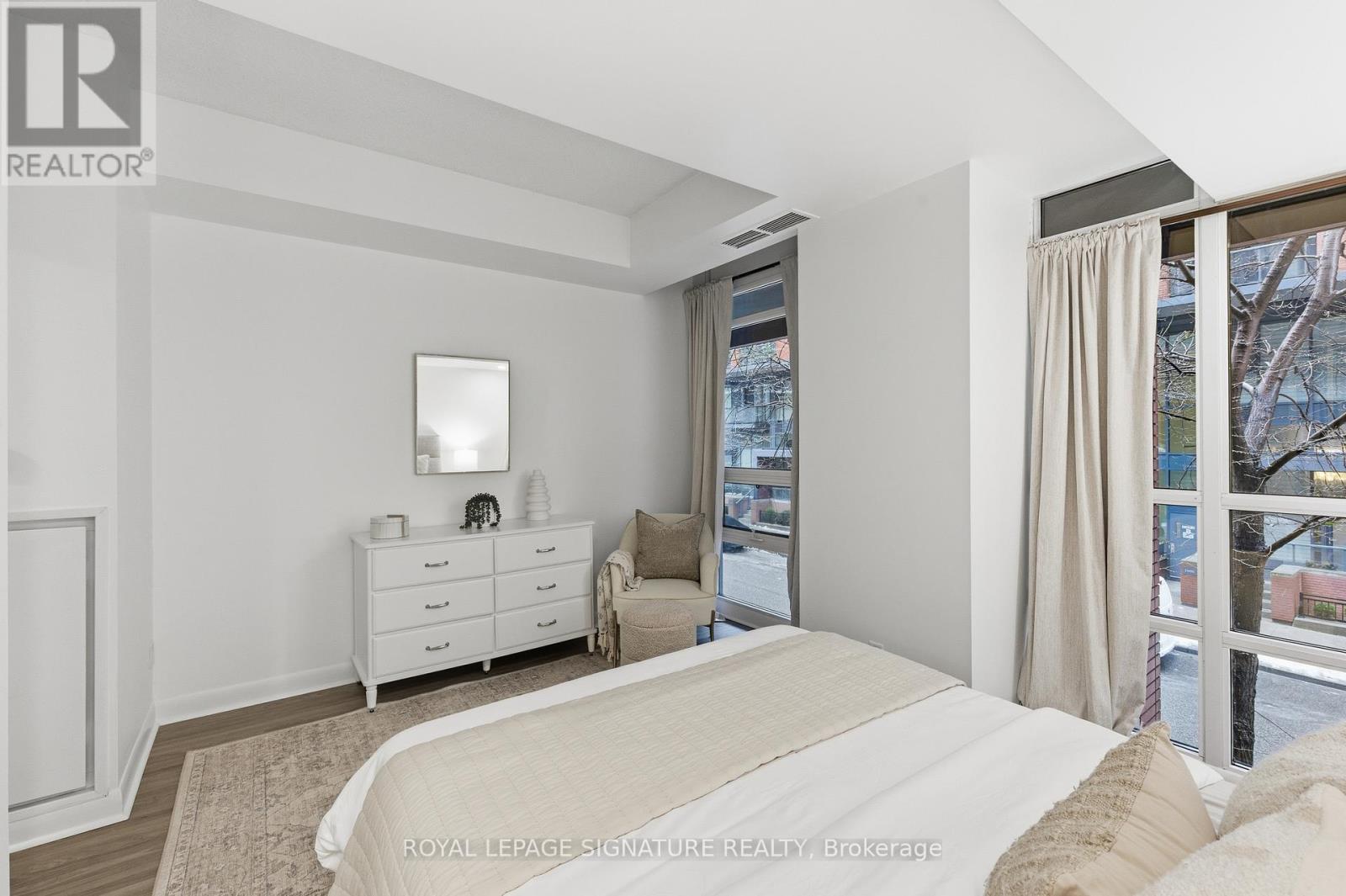 105 - 15 Bruyeres Mews, Toronto, Ontario  M5V 0A7 - Photo 13 - C12627850