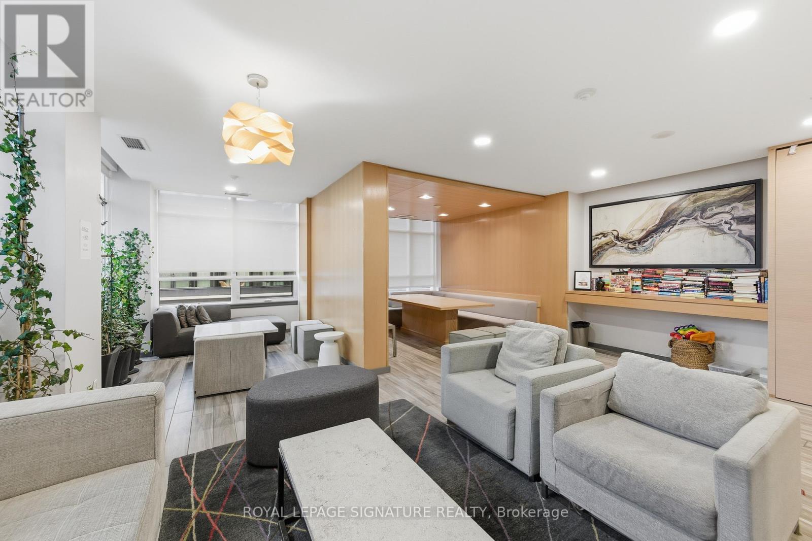 105 - 15 Bruyeres Mews, Toronto, Ontario  M5V 0A7 - Photo 24 - C12627850