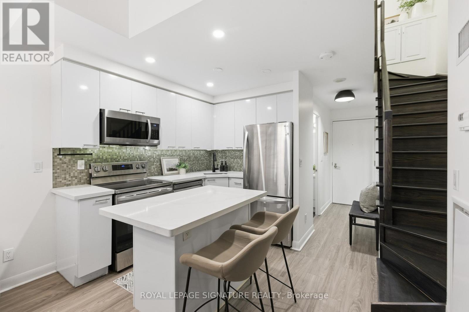 105 - 15 Bruyeres Mews, Toronto, Ontario  M5V 0A7 - Photo 7 - C12627850