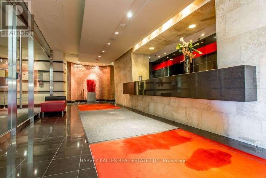 3702 - 8 Park Road, Toronto (Rosedale-Moore Park), Ontario  M4W 3S5 - Photo 2 - C12627870