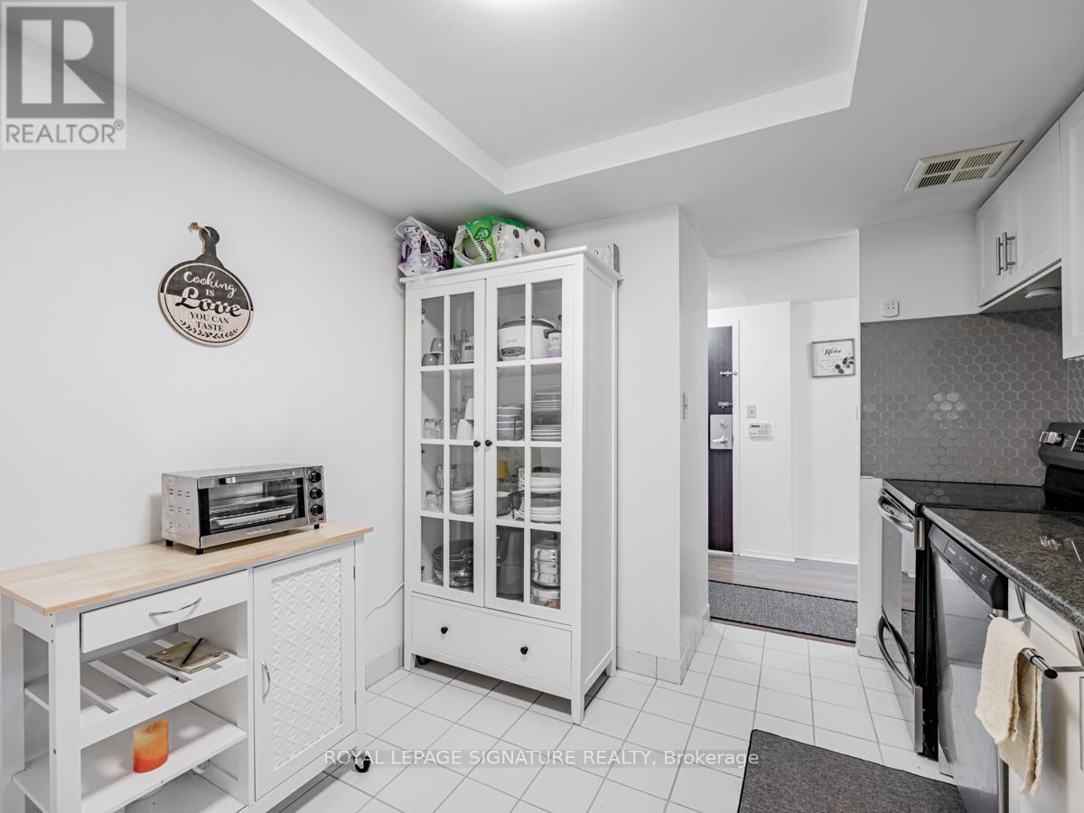 907 - 5785 Yonge Street, Toronto, Ontario  M2M 4J2 - Photo 15 - C12627872