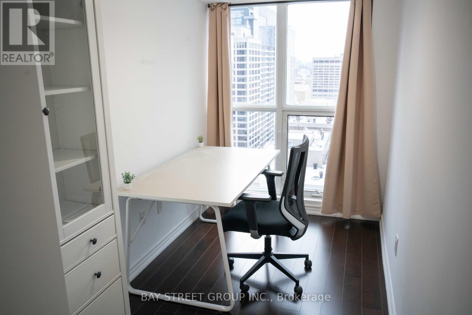 2310 - 386 Yonge Street, Toronto, Ontario  M5B 0A5 - Photo 3 - C12627904
