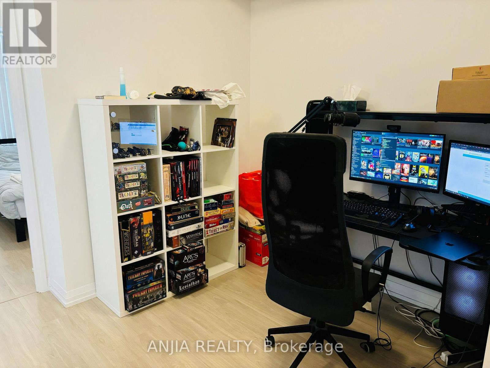 615 - 50 DUNFIELD AVENUE, Toronto, Ontario