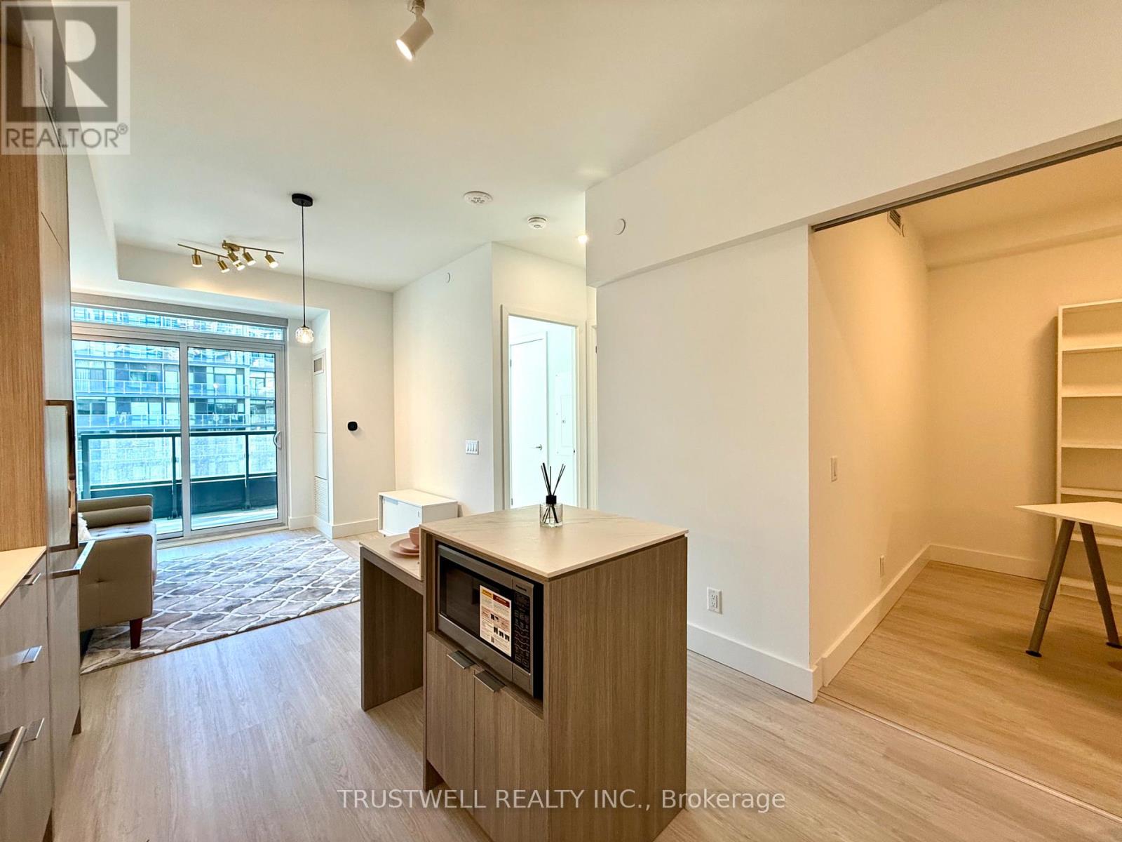 503 - 6 Greenbriar Road, Toronto, Ontario  M2K 0H6 - Photo 3 - C12628054