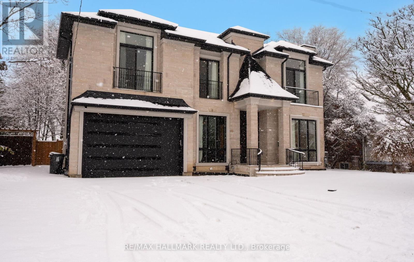 32 Devondale Avenue, Toronto, Ontario  M2R 2E2 - Photo 2 - C12628070