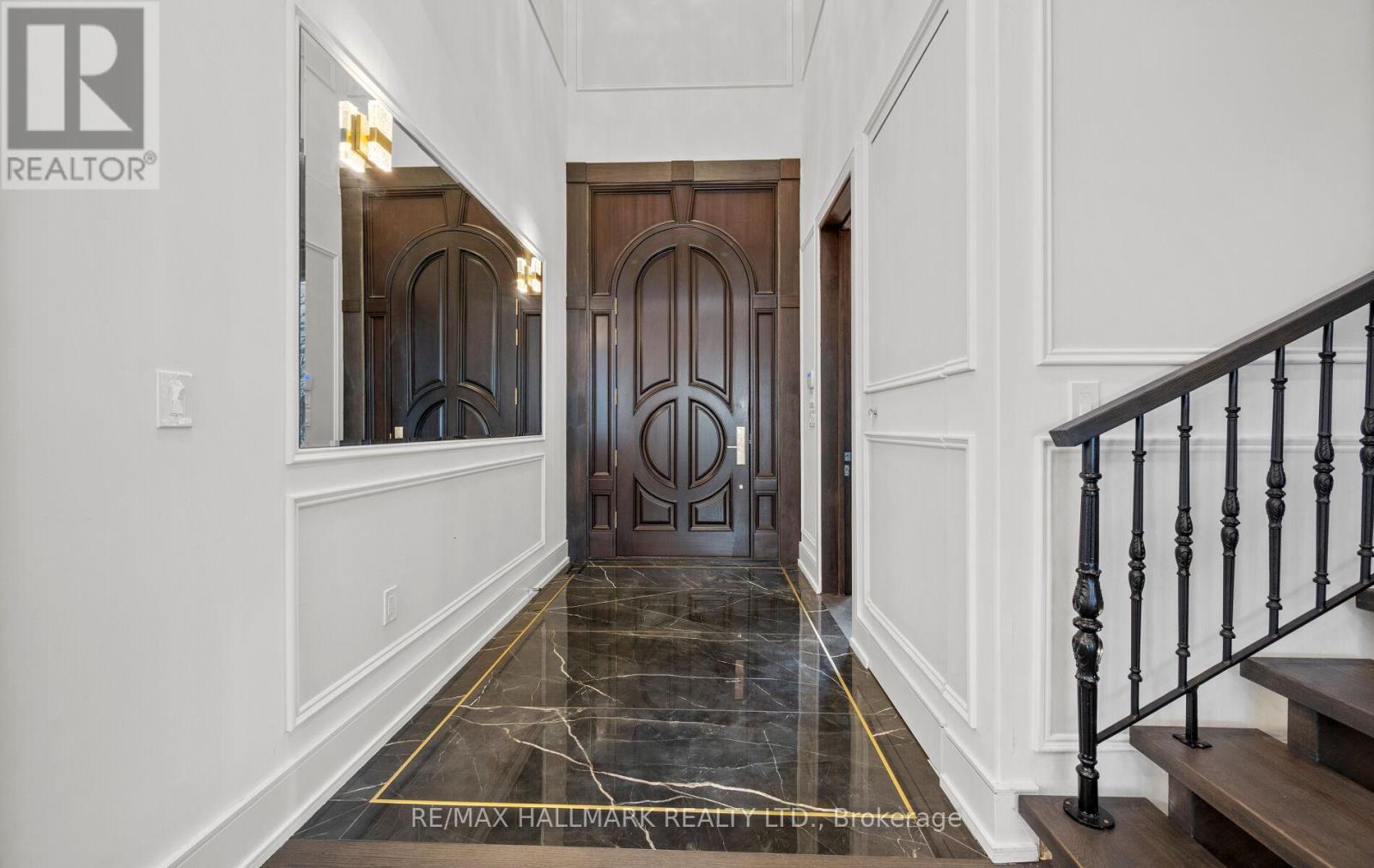 32 Devondale Avenue, Toronto, Ontario  M2R 2E2 - Photo 4 - C12628070