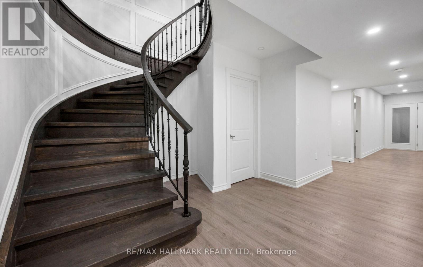 32 Devondale Avenue, Toronto, Ontario  M2R 2E2 - Photo 40 - C12628070